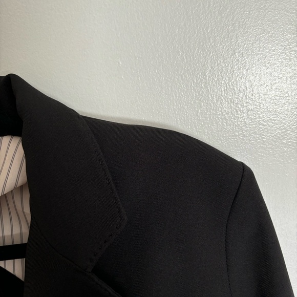 Black blazer - Picture 3 of 3